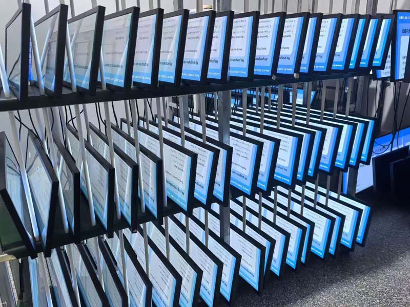 Stretched Bar LCD Display: Complete Guide for Canadian OEM Manufacturers-2